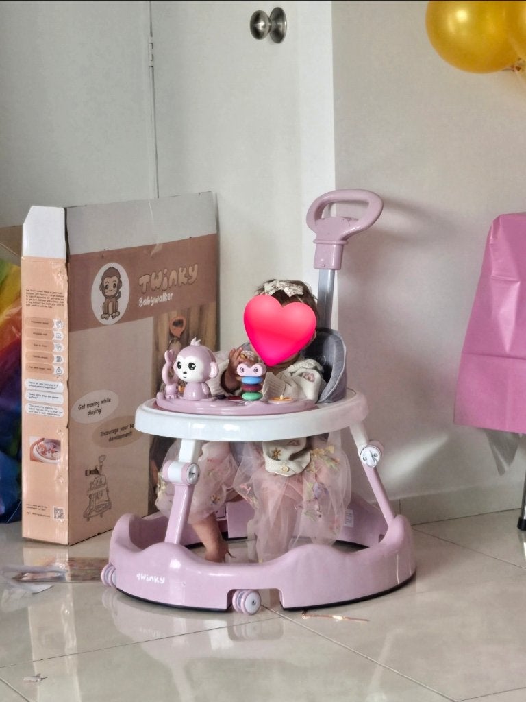 Loopstoel/Babywalker Twinky, Kinderen en Baby's, Speelgoed | Babyspeelgoed, Gebruikt, Overige typen, Met licht, Met geluid, Met wieltjes