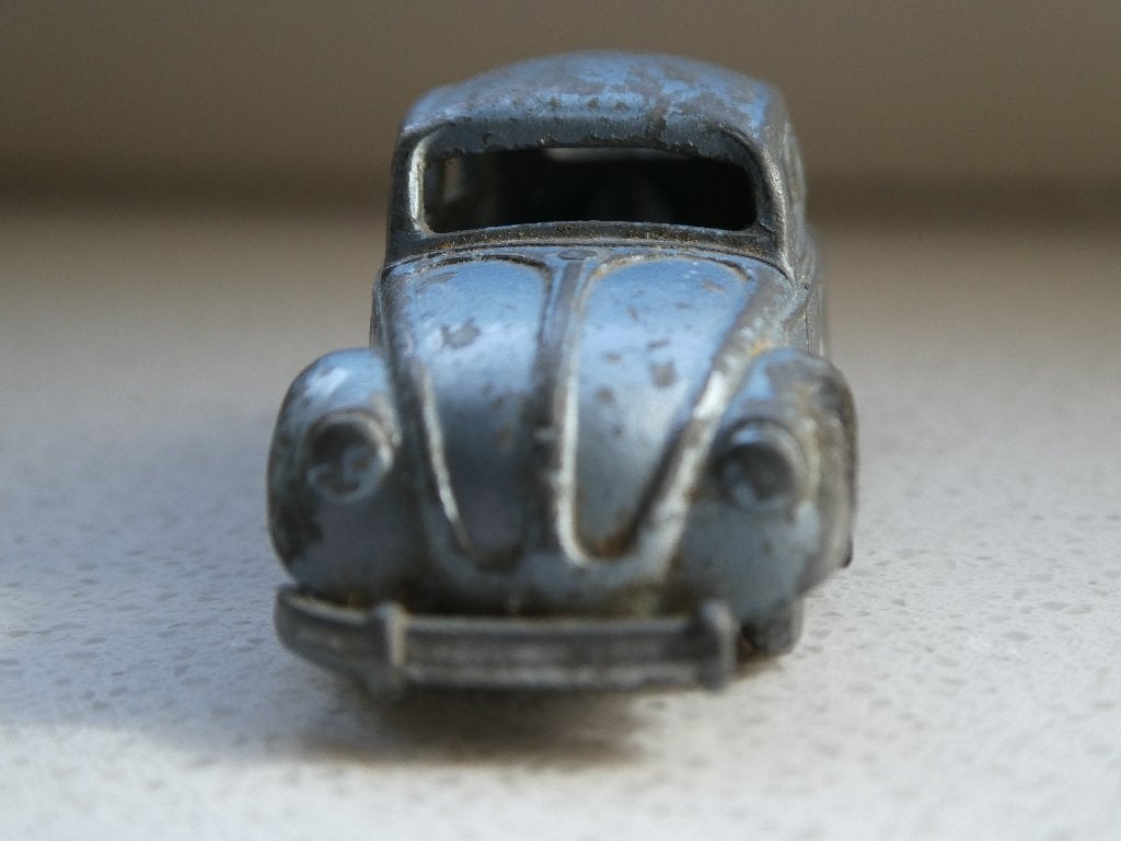 Modelauto VW  sedan schaal 1:87 = 6 cm lang, Ophalen of Verzenden, Gebruikt, Auto, Overige merken