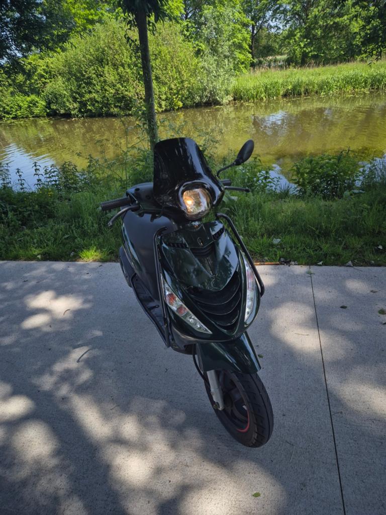 Piaggio Zip 4-takt - Groen - Goed onderhouden, Ophalen, Gebruikt, Maximaal 45 km/u, Zip