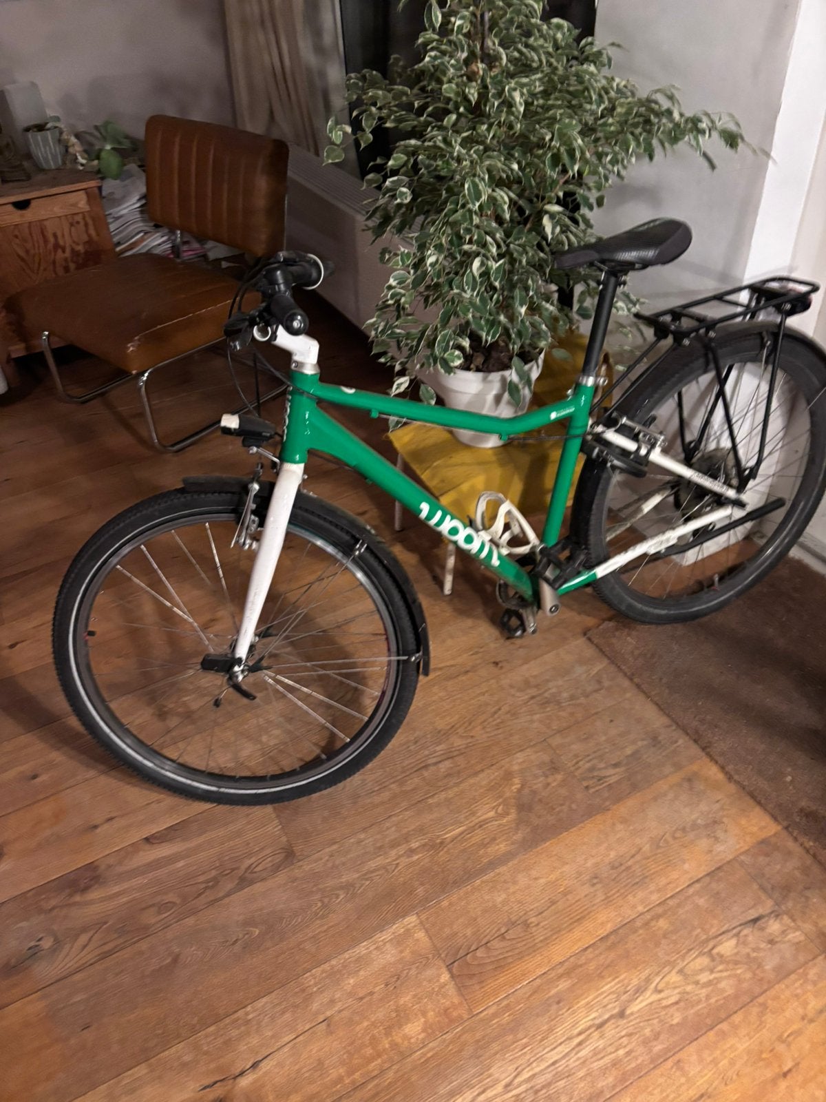Lichte groen/witte Woom 6 kinderfiets (26 inch), Fietsen en Brommers, Gebruikt, Velgrem, Handrem, Ophalen
