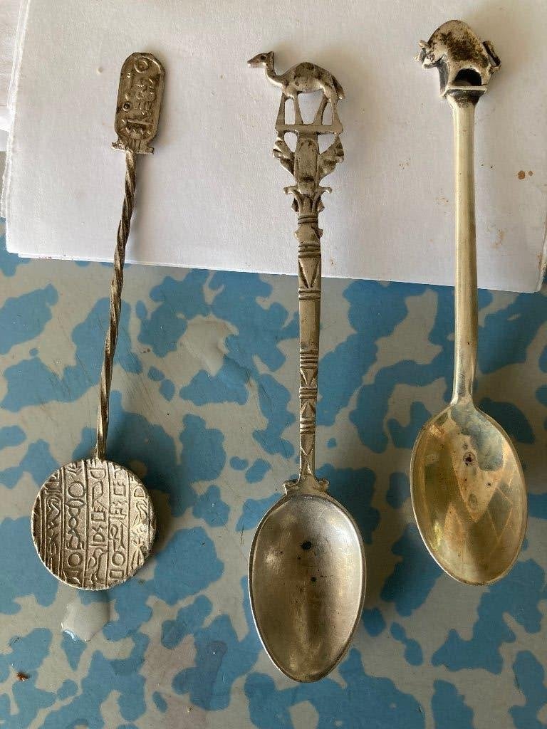 twee lepeltjes egypte + een bison, Antiek en Kunst, Ophalen of Verzenden