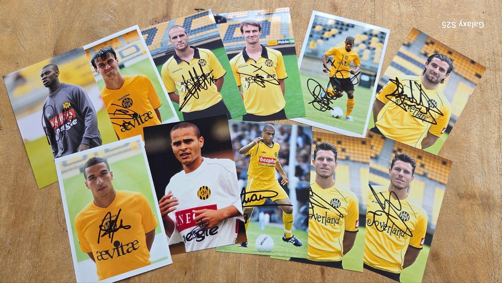 Pakket 11x Roda JC originele handtekeningen, Verzamelen, Ophalen of Verzenden, Zo goed als nieuw, Roda JC, Shirt