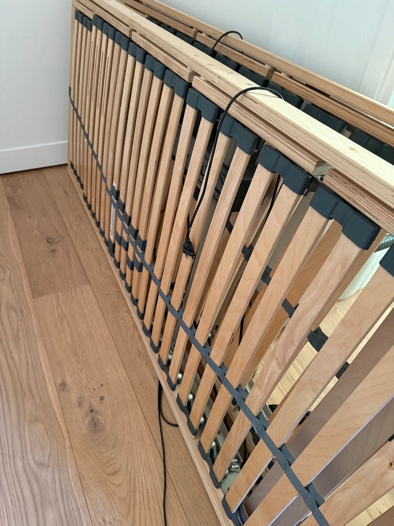 2 elektrisch verstelbare lattenbodems, Huis en Inrichting, Ophalen, Eenpersoons, Zo goed als nieuw, 80 cm