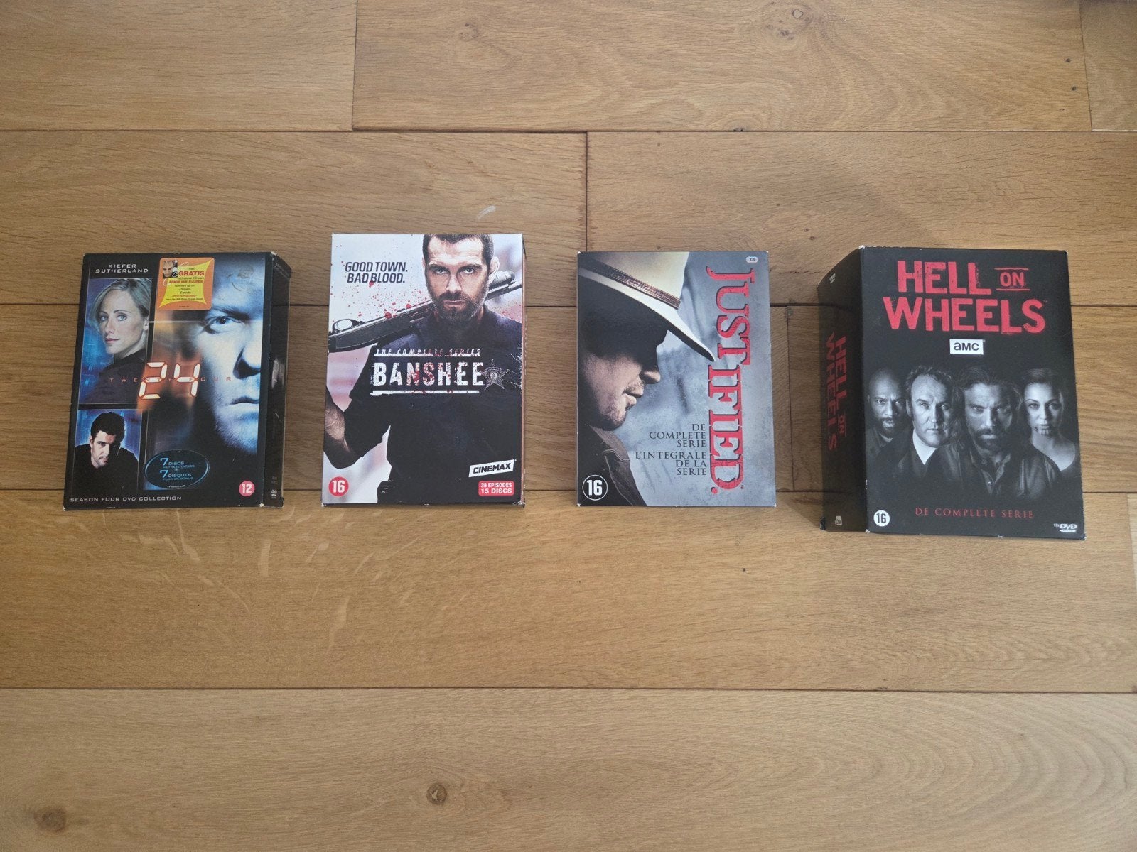 DVD boxen, Cd's en Dvd's, Vanaf 16 jaar, Ophalen, Zo goed als nieuw, Boxset