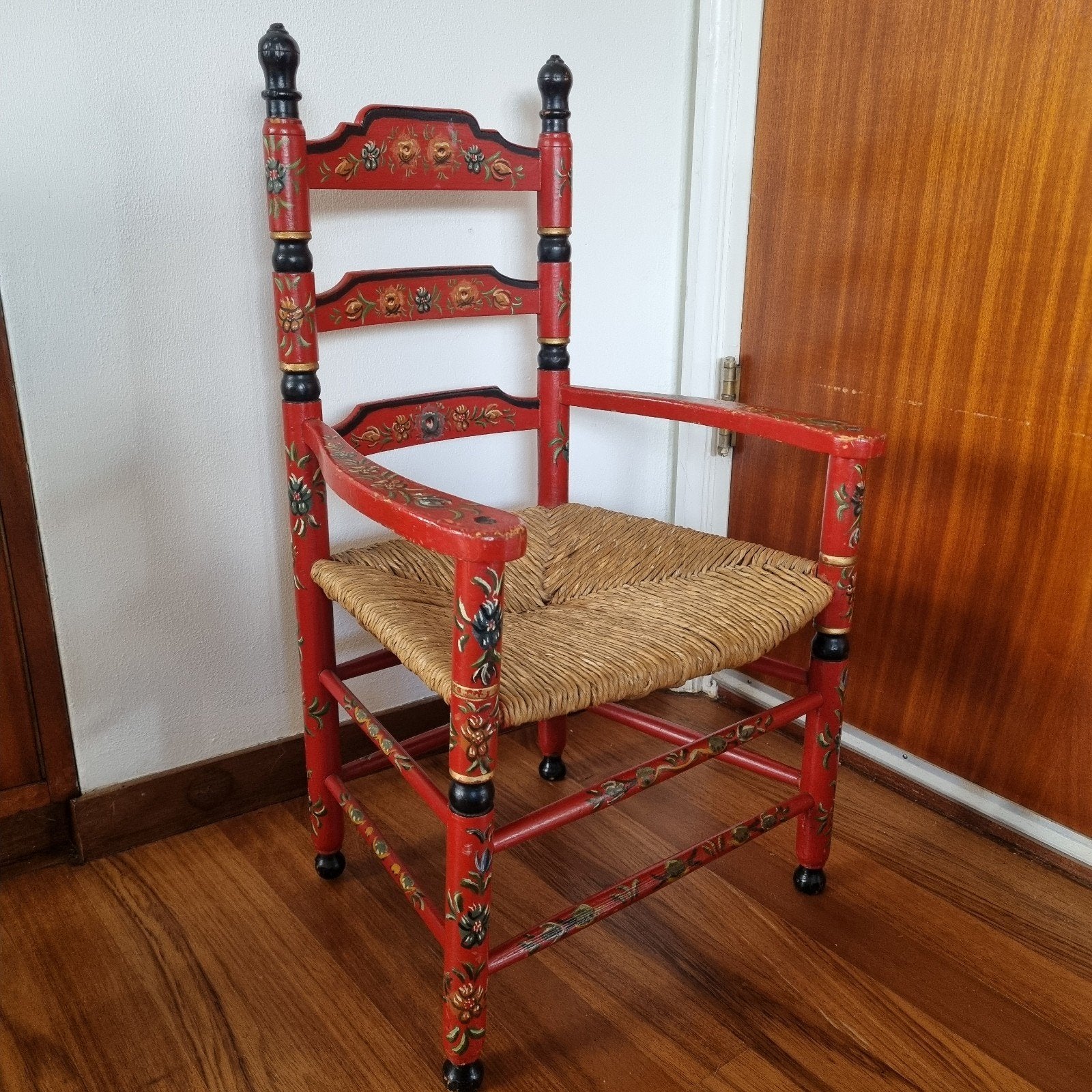 Vintage Hindelooper kinderstoel, biezen gevlochten zitting, Ophalen