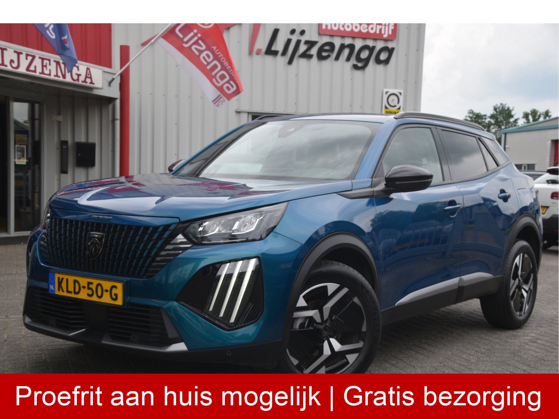 Peugeot 2008 1.2 PureTech 100 Allure Carplay | LED | Clima |, Auto's, Gebruikt, Euro 6, 1199 cc, Blauw