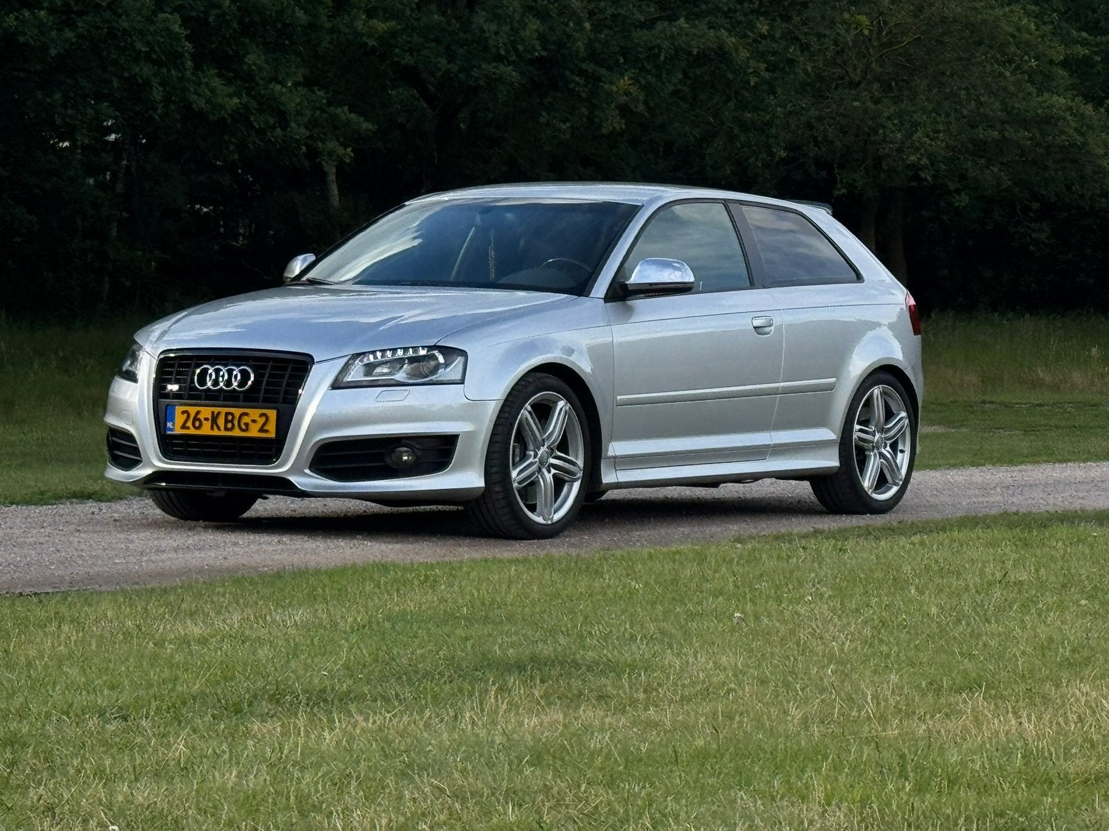 Audi S3 2.0 Tfsi 195KW 3D Quattro 2009 Grijs, Auto's, Zwart, 4 cilinders, 1984 cc, Handgeschakeld