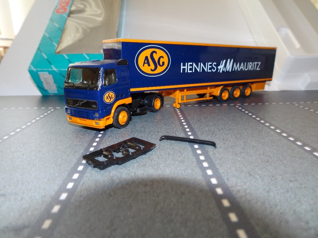 848 albedo herpa volvo fh asg hennes mauritz 1:87 truck, Ophalen of Verzenden, Nieuw, Bus of Vrachtwagen, Herpa