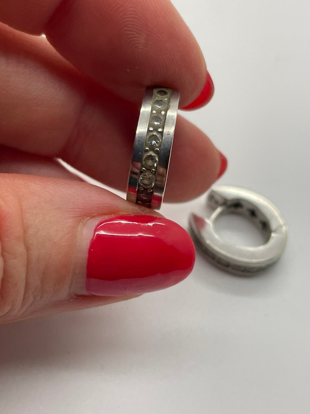 E592 Prachtige zilveren oorbellen met strass, Ophalen of Verzenden, X, Zilver, X