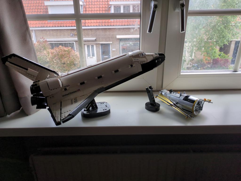 LEGO NASA Space Shuttle Discovery 10283 met Hubble, Lego, Compleet, Ophalen of Verzenden, Zo goed als nieuw