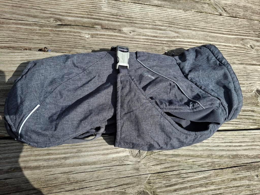 Hurtta jas 30 cm, Ophalen of Verzenden, Gebruikt, Hondenjas