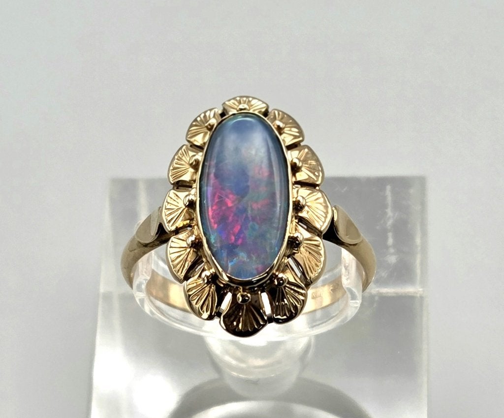 Gouden Vintage ring edelsteen australische opaal. 2026/580, Ophalen of Verzenden, Goud, Ring, Met edelsteen