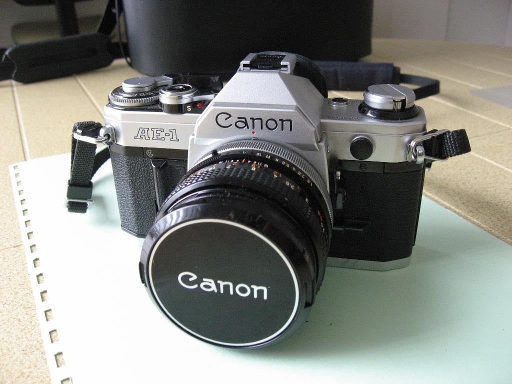 Canon, AE-1, Analoge camera, Audio, Tv en Foto, Fotocamera's Analoog, Ophalen, Gebruikt, Spiegelreflex, Canon