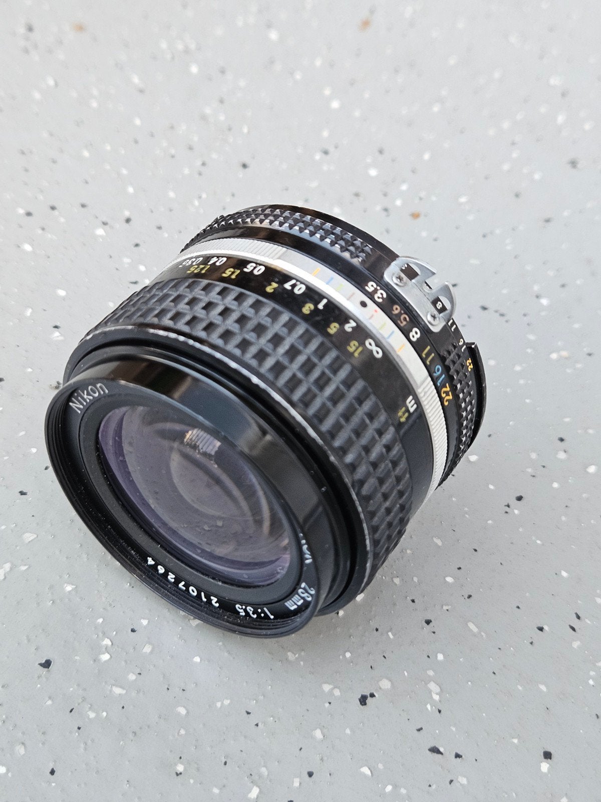 Nikon Nikkor 28mm 1:3.5 groothoeklens, Gebruikt, Nikon, Nikon F-mount, Handmatige focus