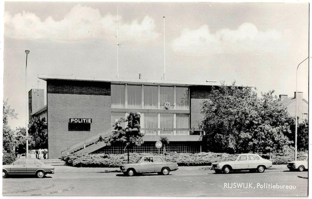 Rijswijk ZH 83, Politiebureau (Burg. Elsenlaan) ongelopen,, Verzenden, 1940 tot 1960, Ongelopen, Zuid-Holland