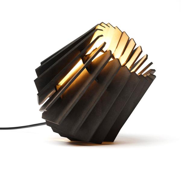 Van Tjalle en Jasper Spot nik vloerlamp - zwart designlamp, Ophalen of Verzenden, Nieuw, Hout, Minder dan 100 cm