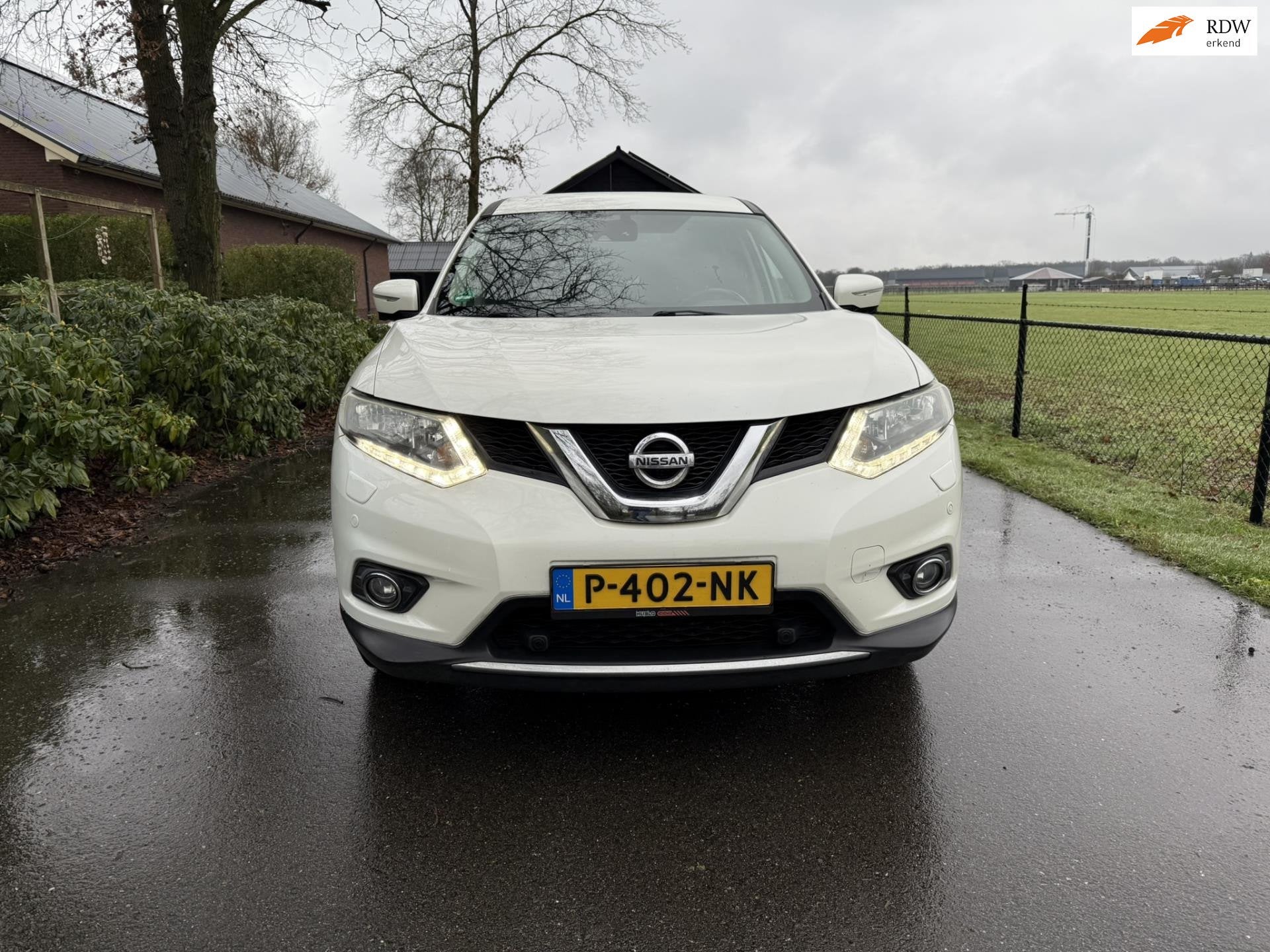 Nissan X-Trail 1.6 dCi Tekna, Auto's, Voorwielaandrijving, Euro 5, Stof, Gebruikt