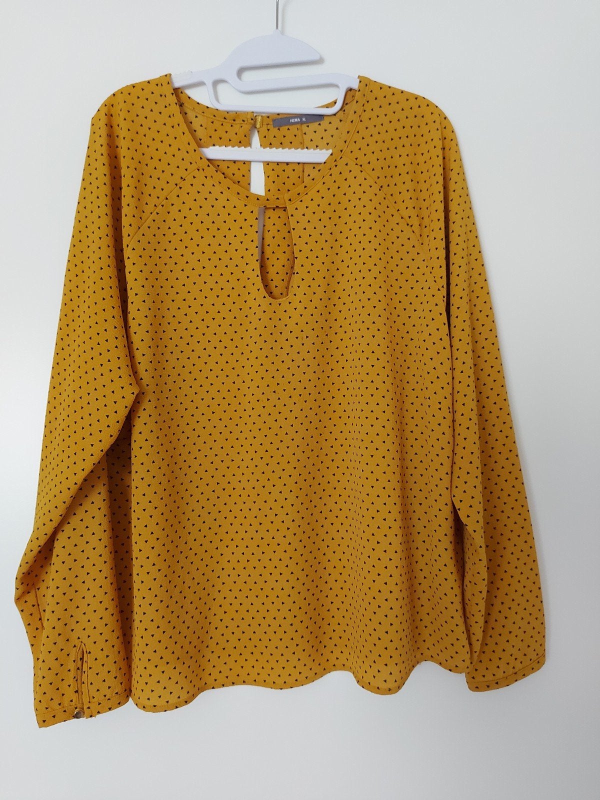 Gele blouse HEMA met stippen, Kleding | Dames, Maat 38/40 (M), Verzenden, Geel, Onbekend
