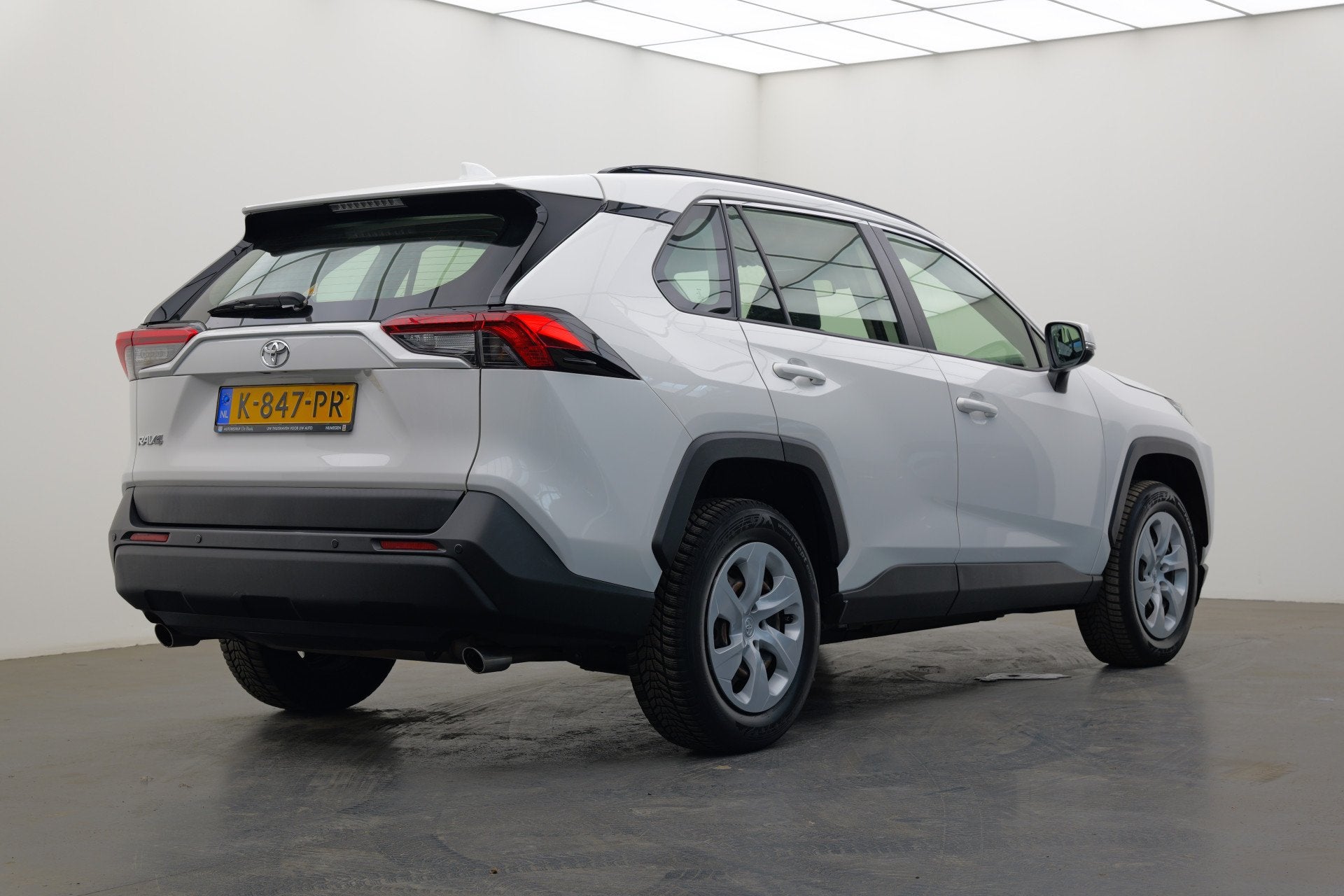 Foto 2 van Toyota RAV4 2.0 VVT-iE Comfort | Cruise control | Keyless en