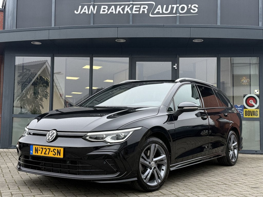 Volkswagen Golf 1.5 eTSI R-Line Business+  Vitrual cockpi, Auto's, Volkswagen, 12 maanden, 4 cilinders, Zwart, Origineel Nederlands
