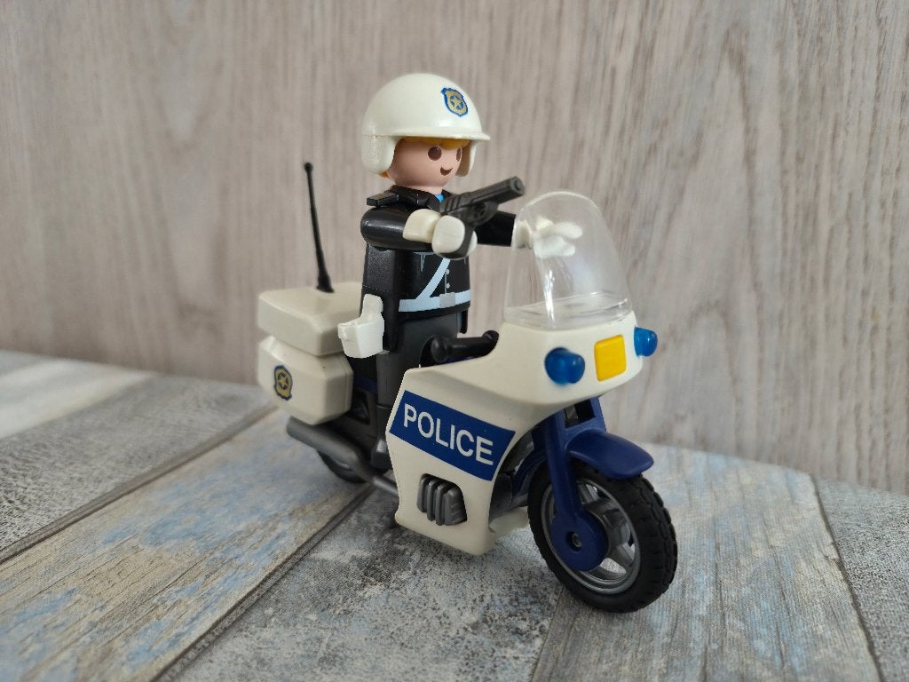 Playmobil 3986 Politieman Op Motor, Kinderen en Baby's, Speelgoed | Playmobil, Verzenden, Zo goed als nieuw