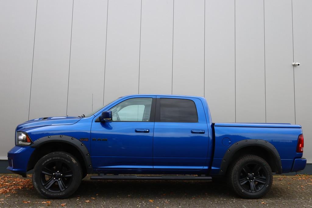 Dodge Dodge RAM 1500 5.7 V8 LPG (bj 2019, automaat), Gebruikt, 5654 cc, Blauw, Origineel Nederlands