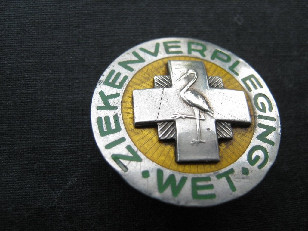 Verpleegstersspeld Wet Ziekenverpleging zilver, Verzenden