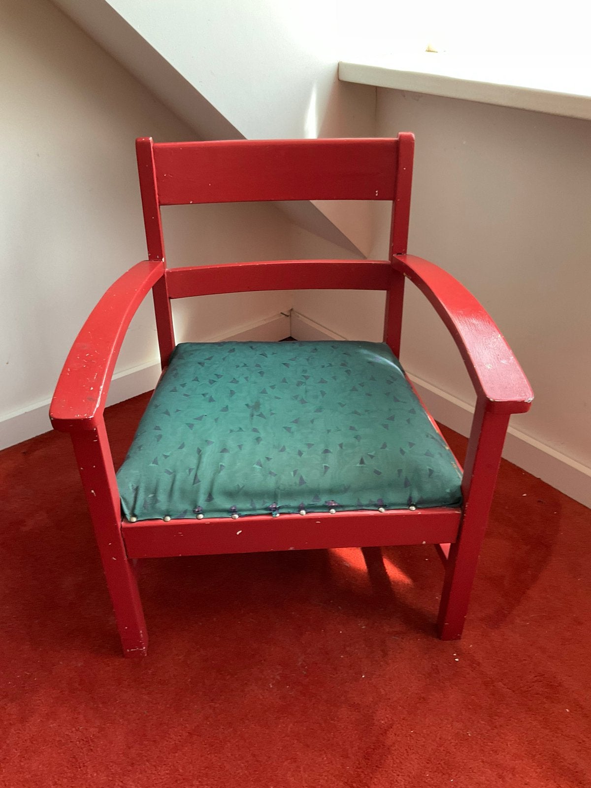 Vintage houten stoel - Rood met groen kussen, Ophalen, Gebruikt, Eén, Rood
