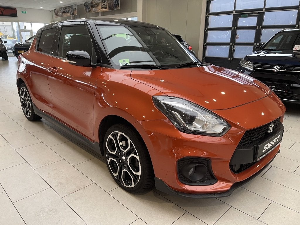 Suzuki Swift 1.4 Sport [ LAGE KM | APPLE CARPLAY / ANDROID A, Auto's, Keurmerk '100% Onderhouden', 12 maanden, Stof, Gebruikt