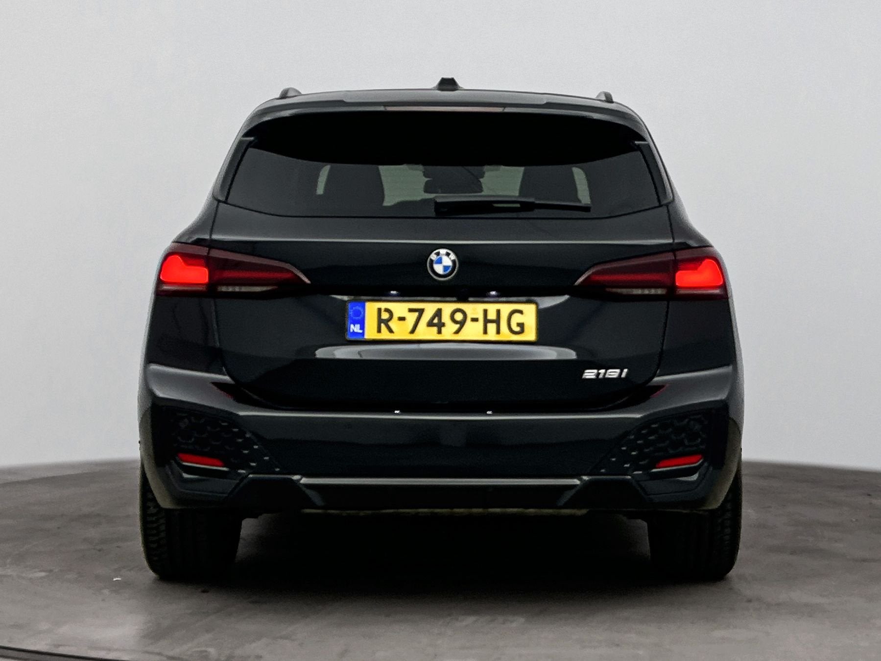 BMW 2 Serie Active Tourer 218i M Sport Automaat / Trekhaak /, Auto's, Dealer onderhouden, 136 pk, Gebruikt, Met garantie (alle)
