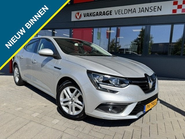 Renault Mégane 1.2 TCe 101 PK ZEN 5-DRS. + NAVI/CRUISE/ECC/, Auto's, Gebruikt, Euro 6, 4 cilinders, Parkeersensor