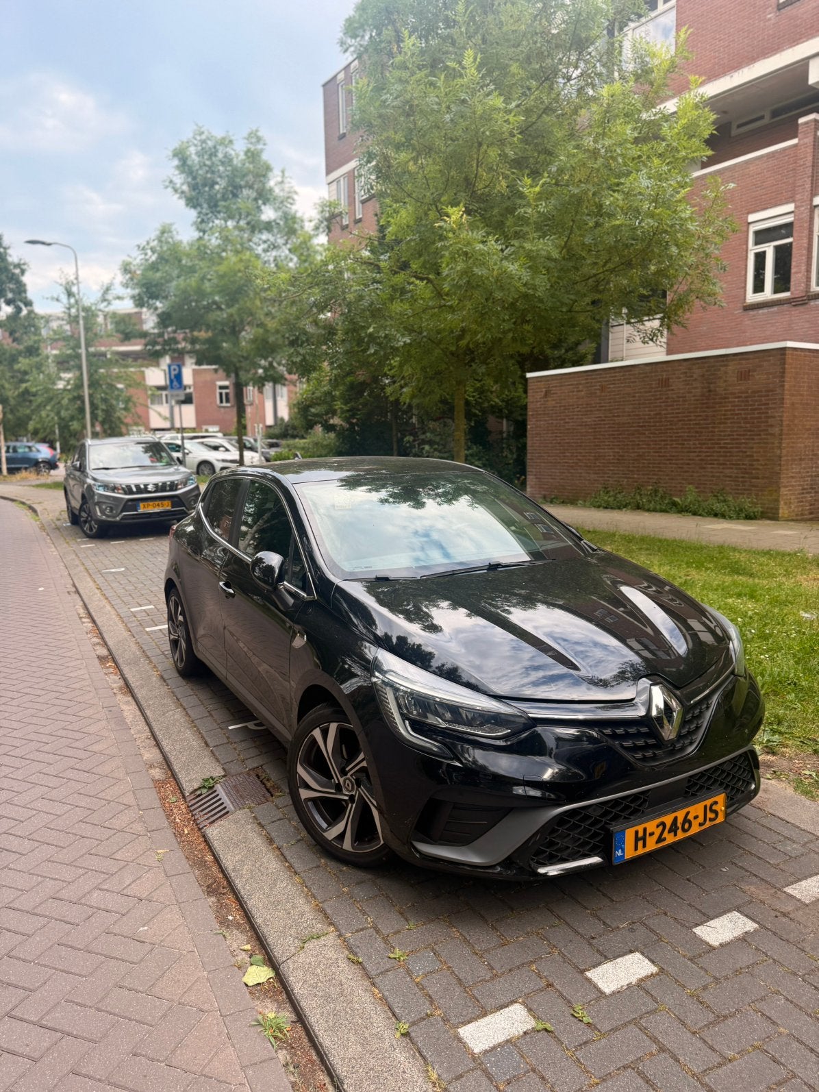 Renault Clio 1.3 TCe R.S. Line | BOSE | 360 Camera | Leder, Zwart, 4 cilinders, 1133 kg, Onderhoudsboekje