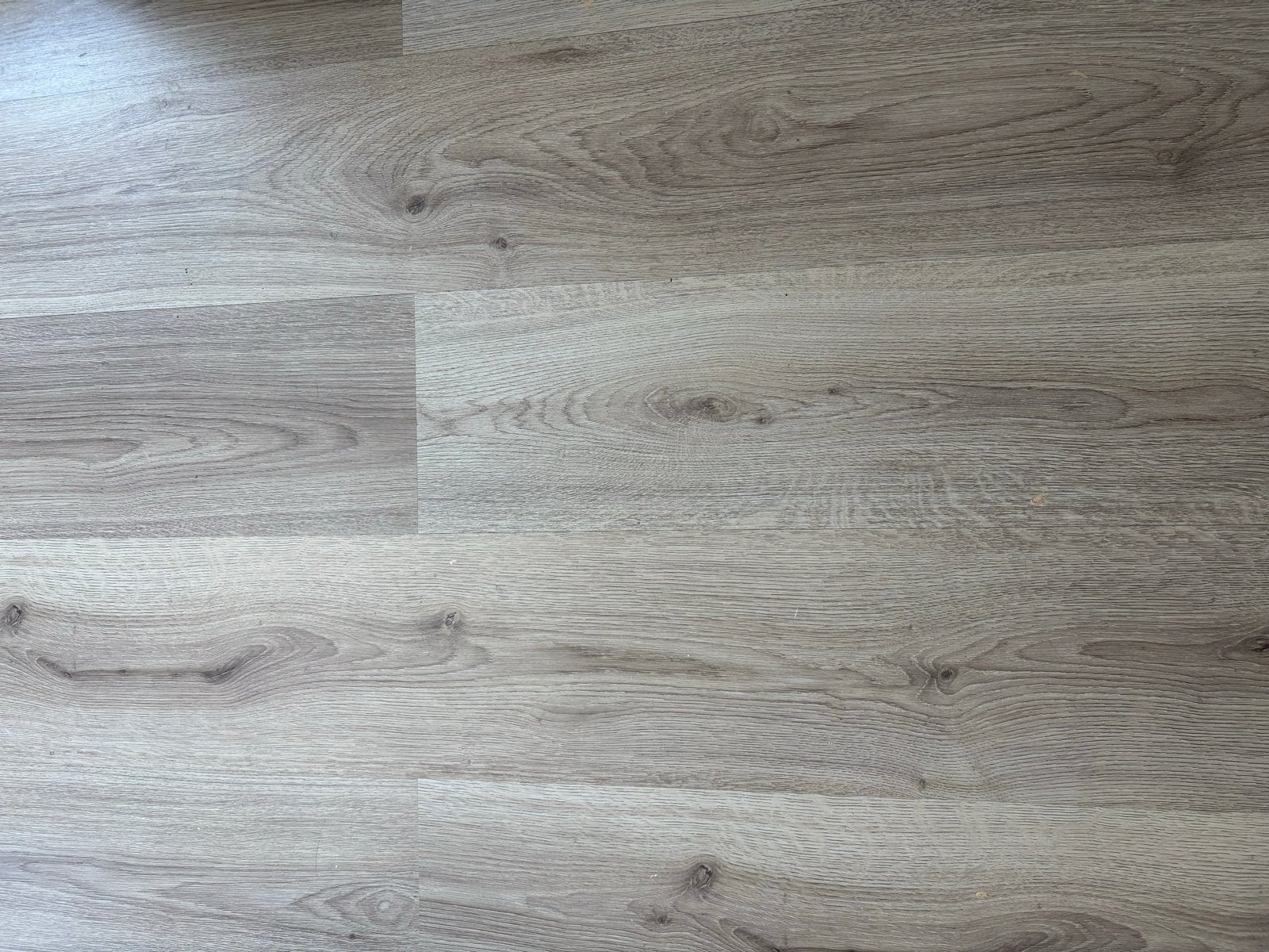 Laminaat Base Floors Eiken Grijs - 3 pakken + losse planken, Ophalen, Nieuw, Grijs, 5 tot 10 m²