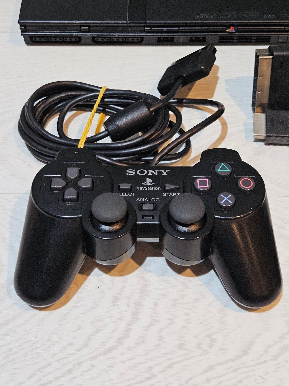 Sony PlayStation 2 Slim, Zwart, Ophalen of Verzenden, Zo goed als nieuw, Met geheugenkaart