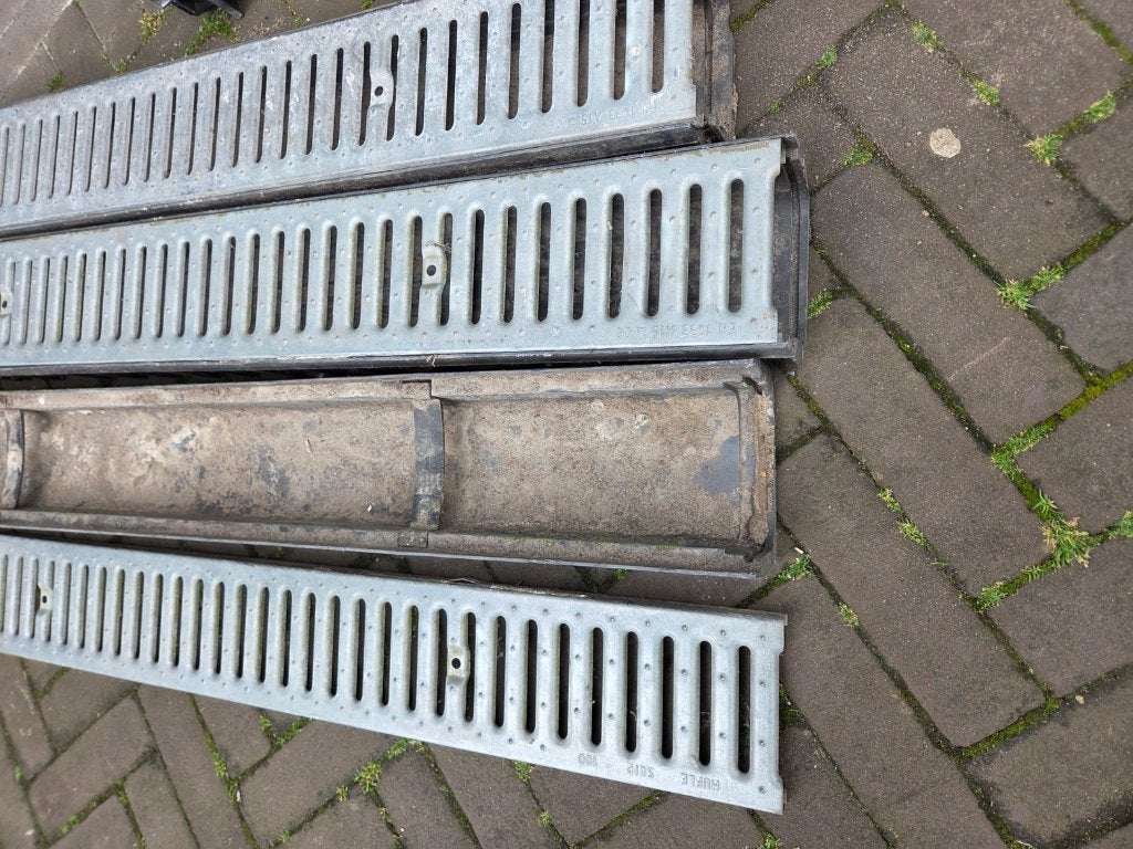 regenwater goot van 100 mm breed-nog goed voor een 2 ronde, Ophalen, Overige materialen, Zo goed als nieuw, 80 mm of meer