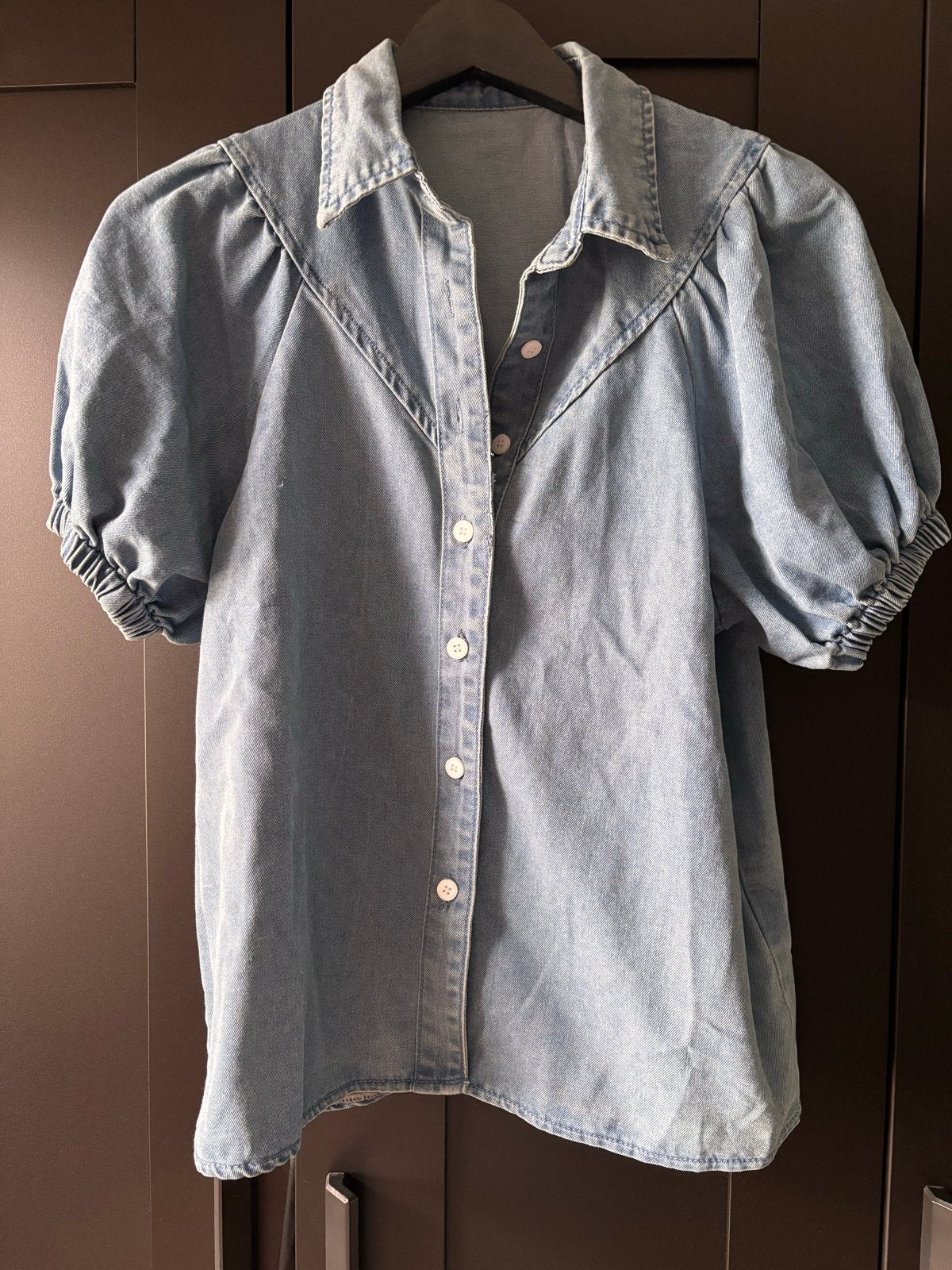 Nieuwe Denim blouse met pofmouwen, Ophalen of Verzenden, Nieuw, Maat 38/40 (M), Blauw
