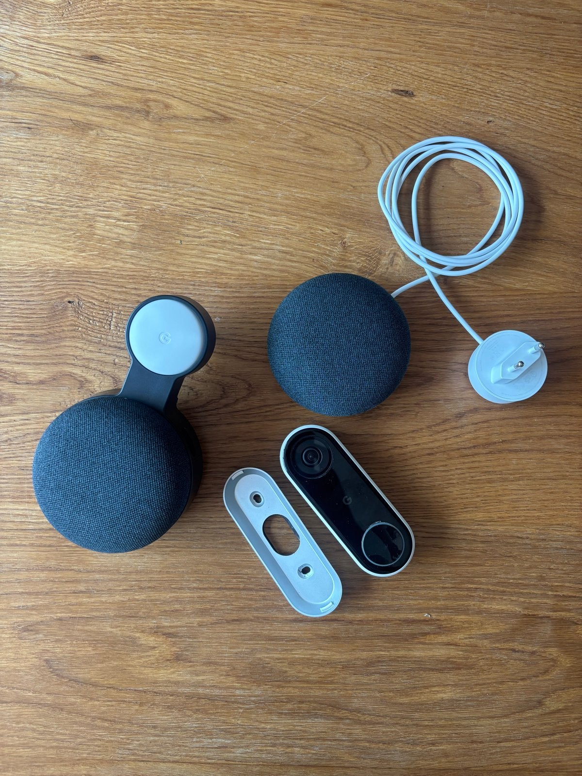 Google Nest deurbel en Google Nest mini, Ophalen of Verzenden, Zo goed als nieuw, Buitencamera