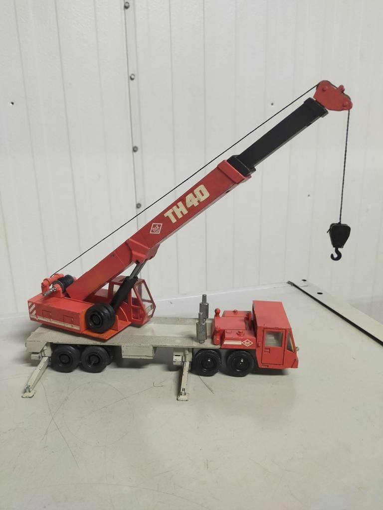 NZG MODELLE O&K TH40 kraan, Ophalen of Verzenden, Gebruikt, 1:32 tot 1:50, Overige merken