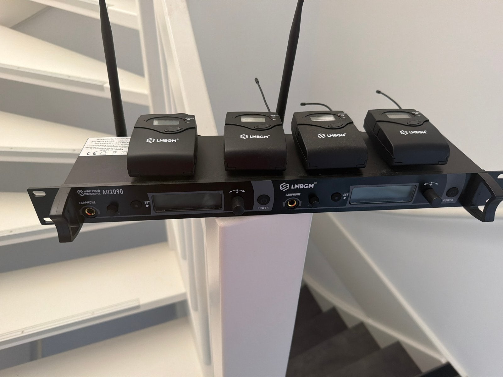 Draadloos In-Ear Monitor Systeem - 4 Kanalen, Ophalen of Verzenden, Nieuw, Overige typen, Draadloos
