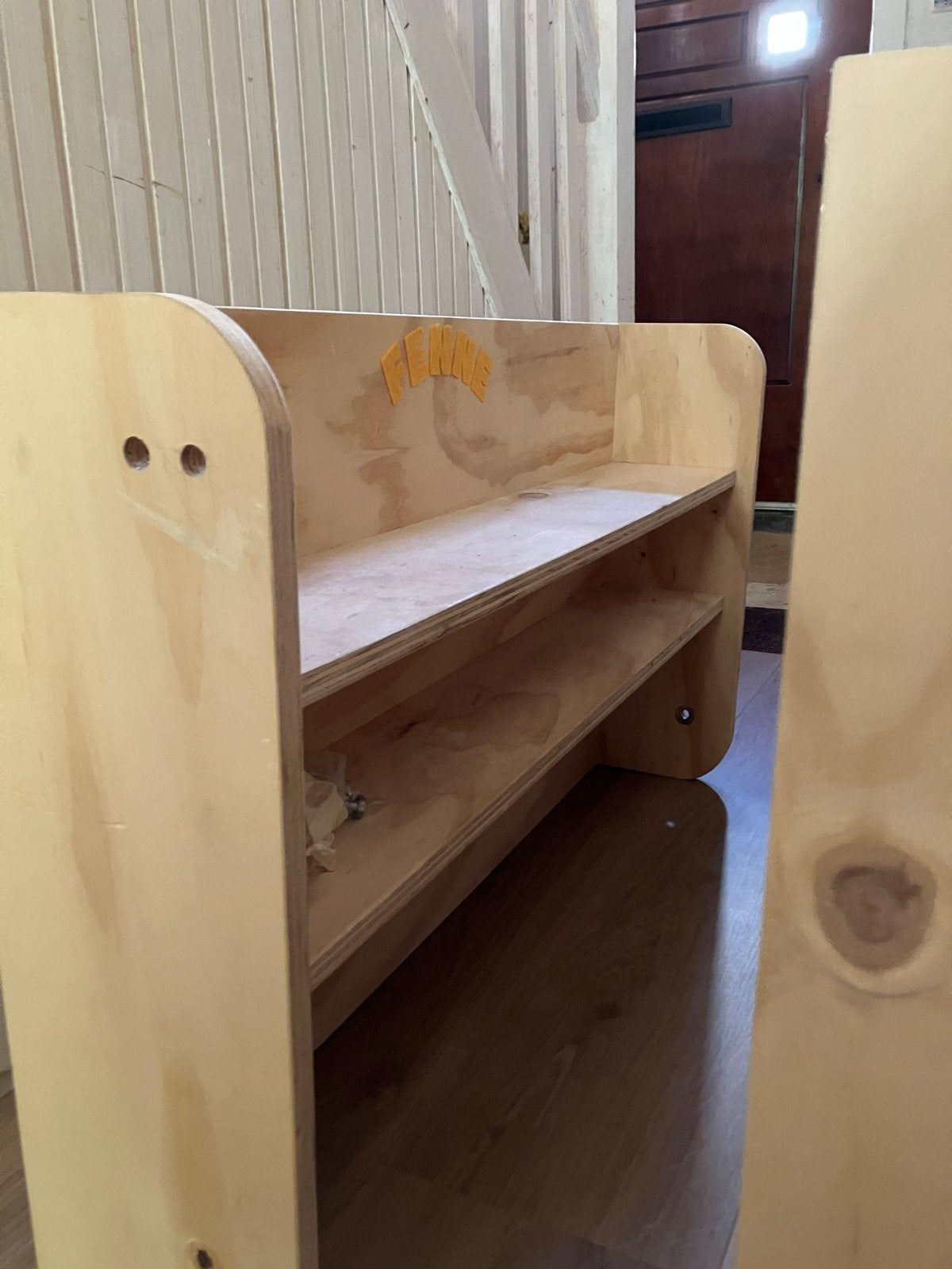 Commode voor bevestiging aan de wand (incl. schroeven), Ophalen, Zo goed als nieuw, Commode