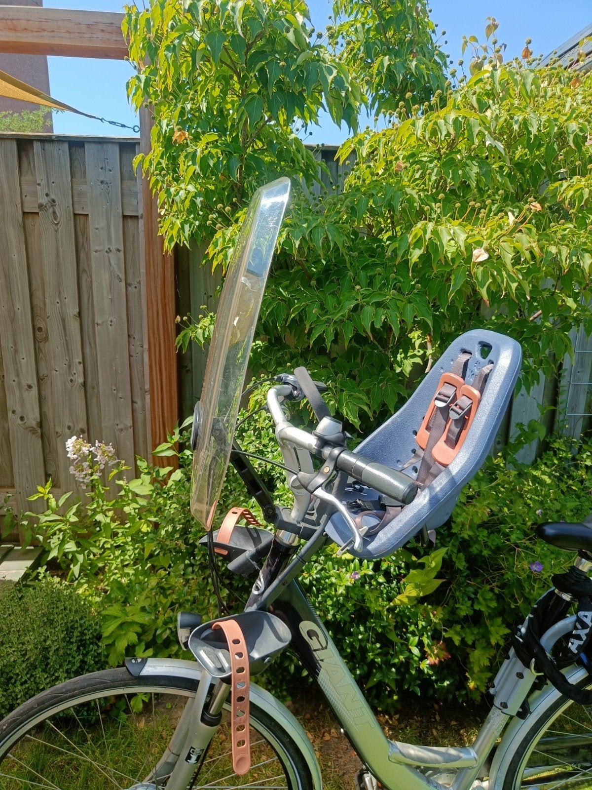 Yepp voorzitje met windscherm en adapter, Ophalen, Yepp, Voorzitje, Gebruikt