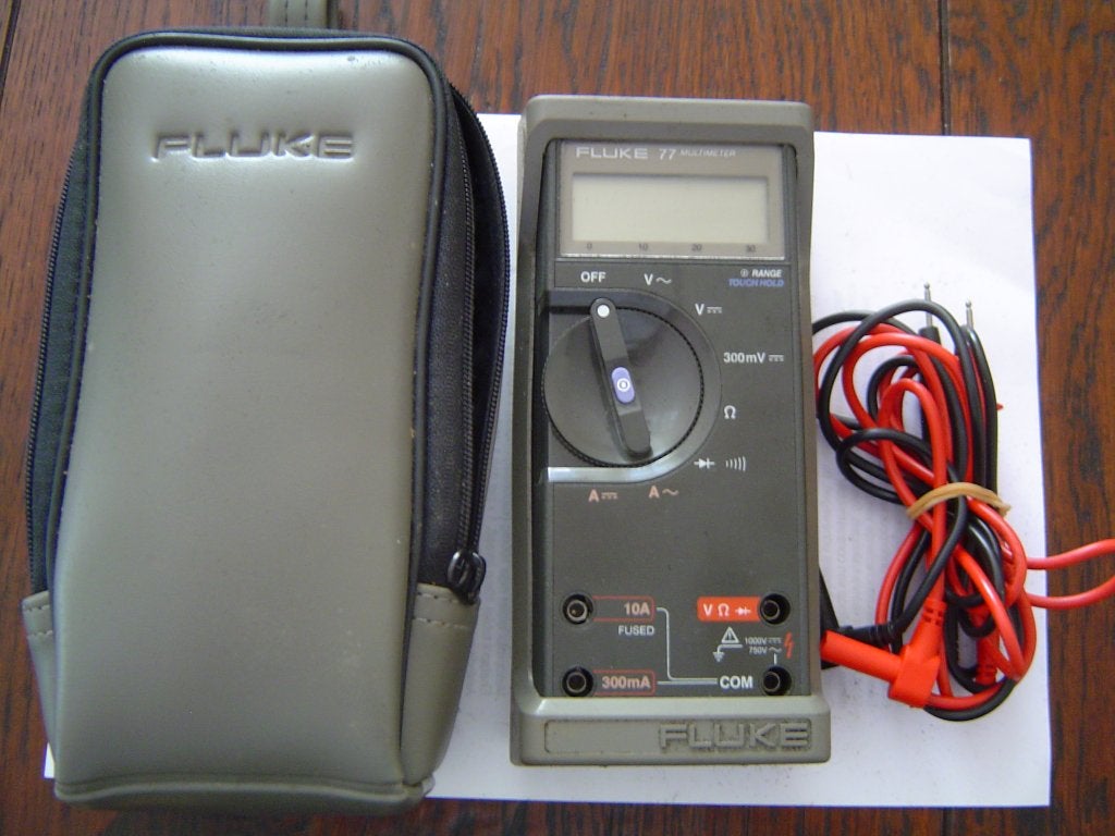 2 Fluke 77 Multimeters met draagtas en meetsnoeren, Doe-het-zelf en Verbouw, Meetapparatuur, Ophalen of Verzenden, Nieuw, Multimeter
