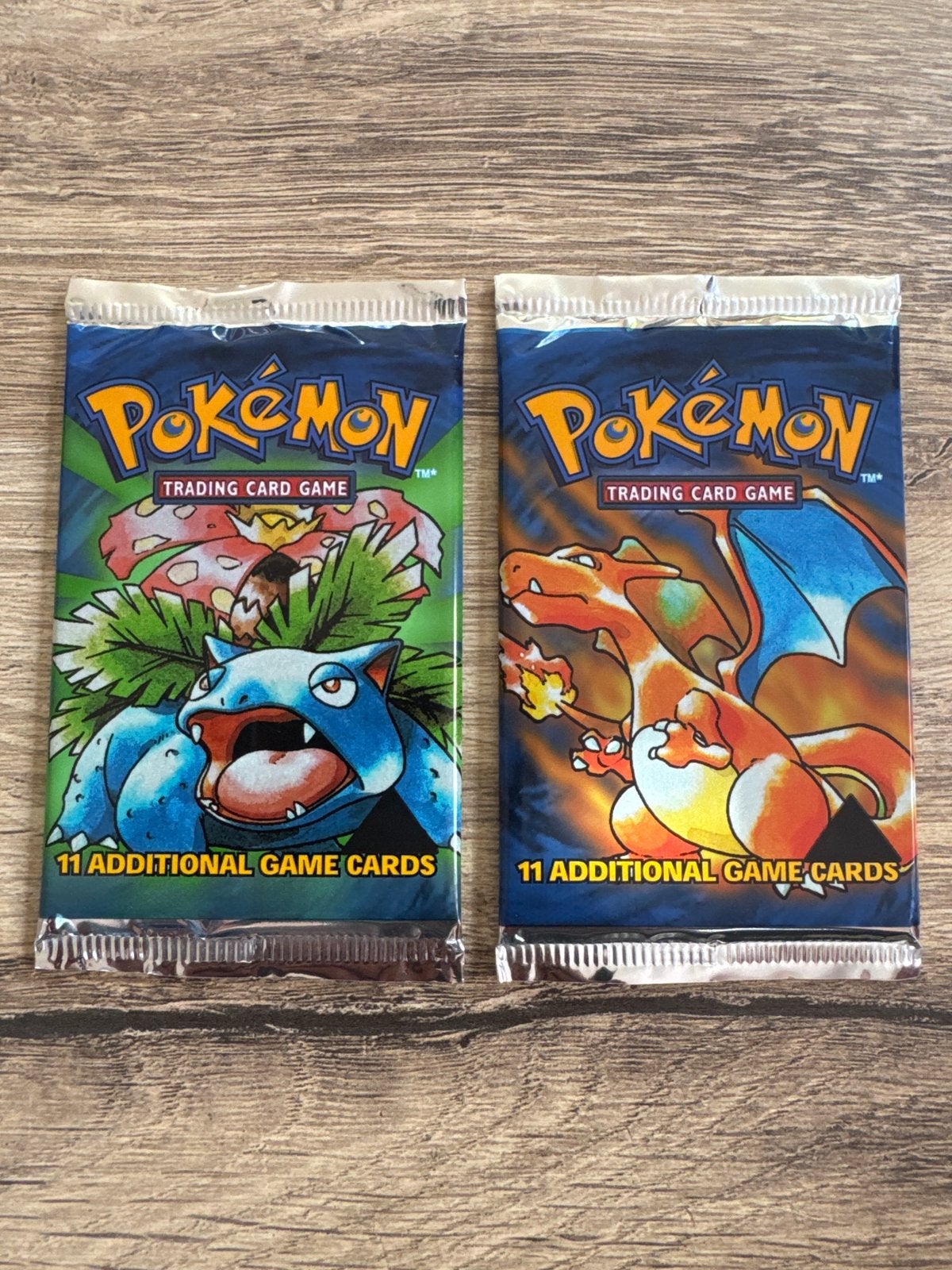 2x black triangle error base set booster, Ophalen of Verzenden, Nieuw, Booster