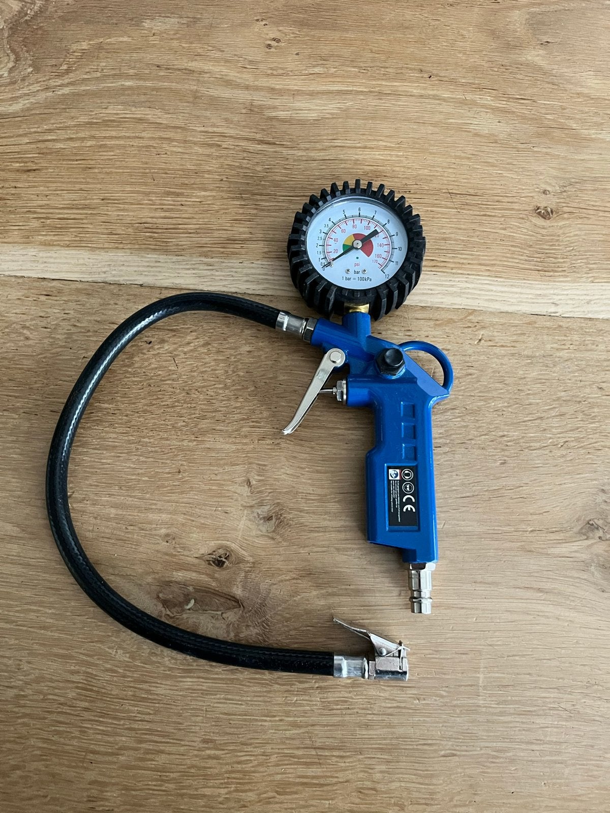 Bandenluchtpomp met drukmeter, Ophalen of Verzenden, Drukmeter, Nieuw