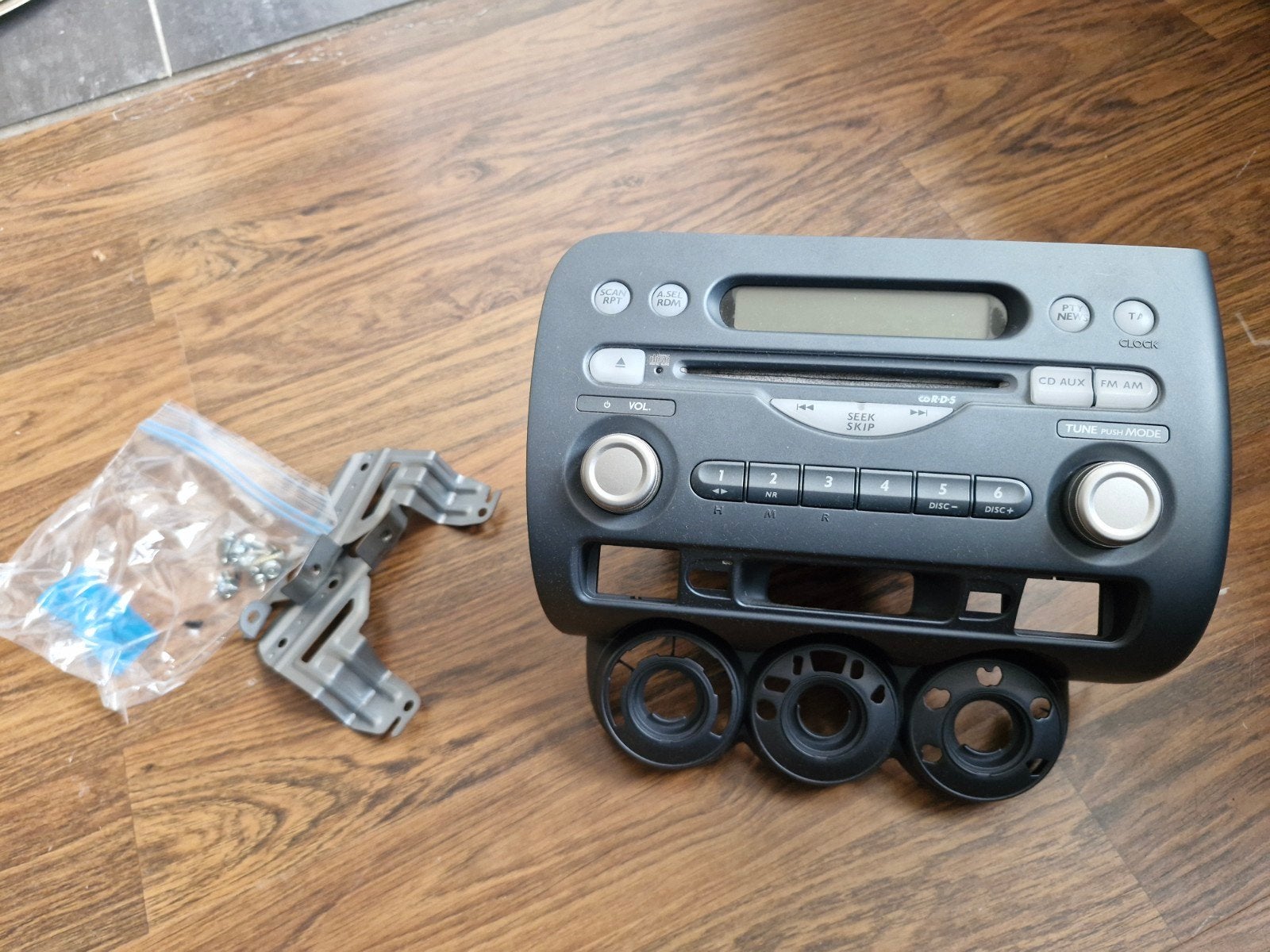 Honda Jazz 2003 Radio CD-speler met dashboardframe, Ophalen of Verzenden, Gebruikt