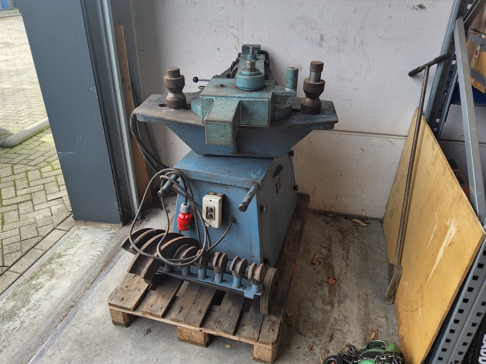 amg Hydraulische buizenbuigmachine met diverse mallen, Doe-het-zelf en Verbouw, Gereedschap | Overige machines, Ophalen, Gebruikt