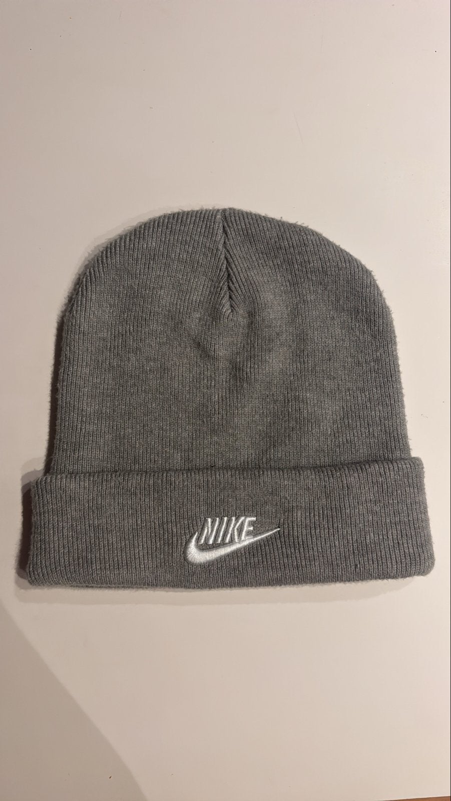 Nike Beanie Muts Grijs - Zo goed als nieuw, Ophalen of Verzenden, Zo goed als nieuw, One size fits all, Pet