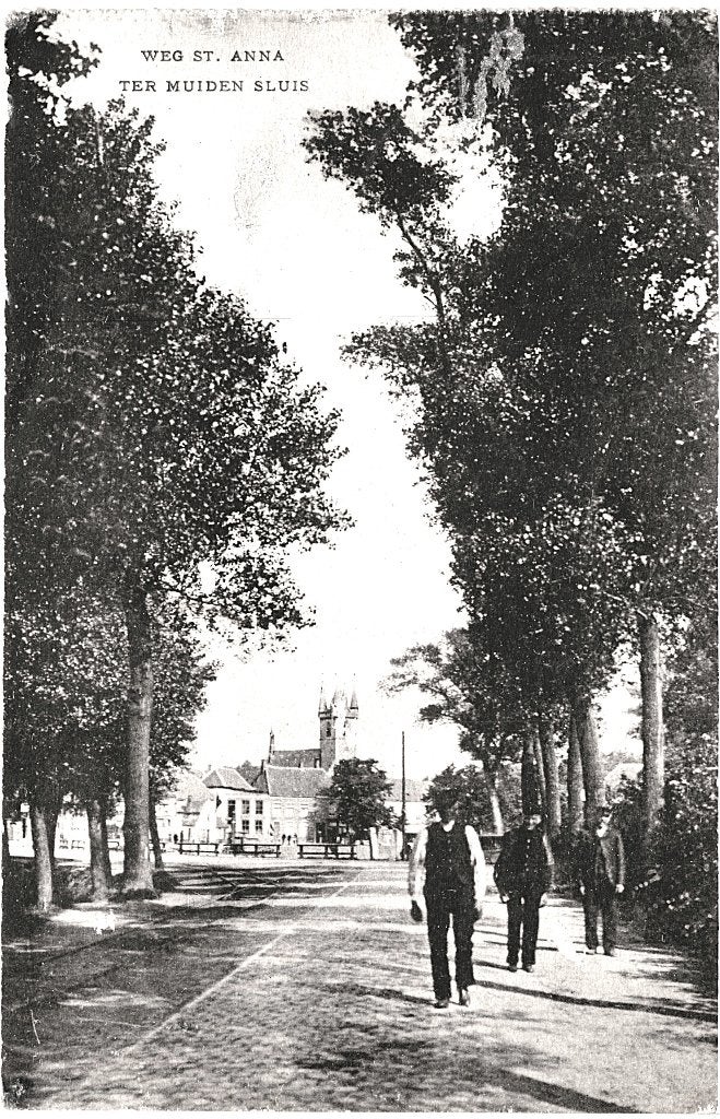 804682	Sluis	Zeeland	1930	Gelopen met zegel