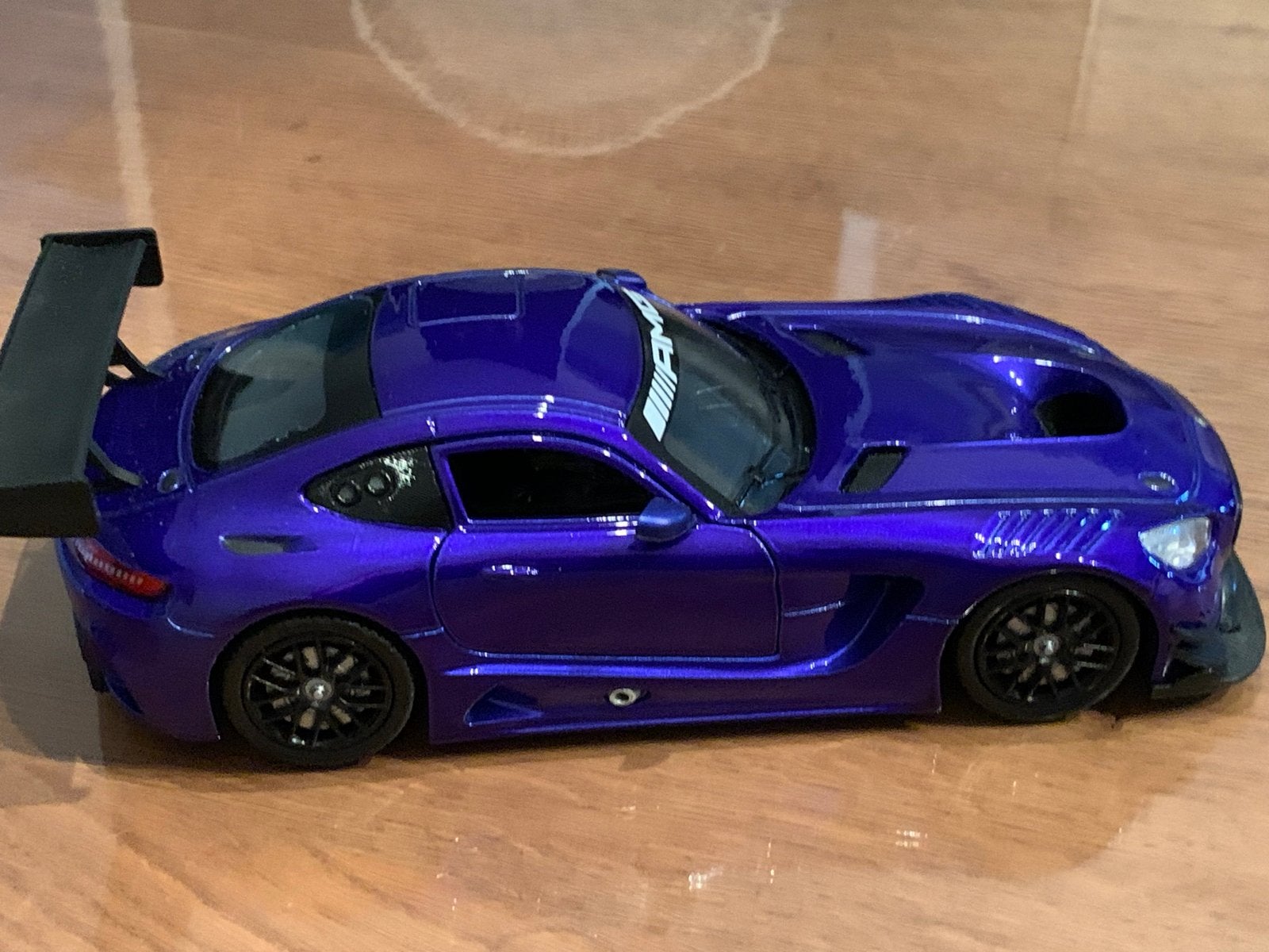 Mercedes-AMG GT3 Modelauto 1:24 Paars, Ophalen of Verzenden, Zo goed als nieuw, Auto, Overige merken