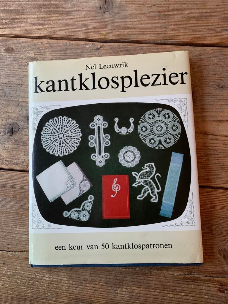 Kantklosplezier: Boek met 50 kantklospatronen van Nel Leeuwr, Ophalen of Verzenden, Gebruikt, Boek of Tijdschrift
